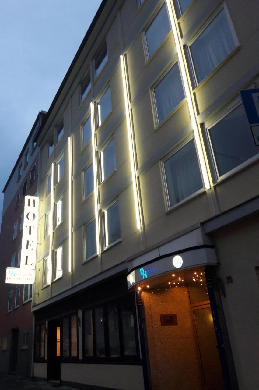 City Hotel By Celina Hagen  Kültér fotó